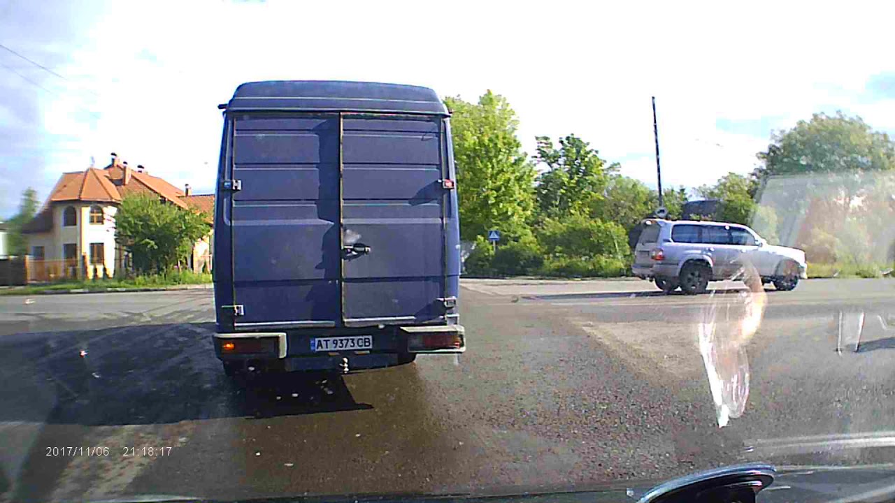 ДТП с пешеходами на перекрестке