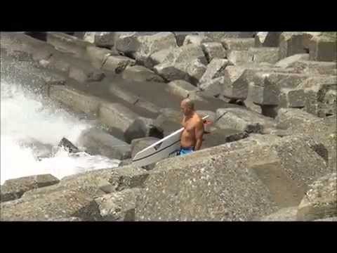 Kelly Slater and Akira Shindo