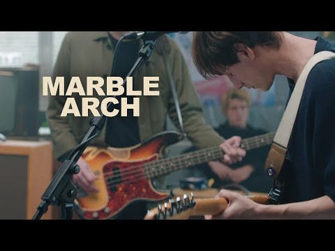 Marble Arch - Instant Love // Gold | LES CAPSULES live performance