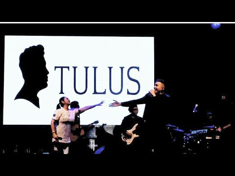 AKU MAKIN CINTA - VINA PANDUWINATA ft. TULUS ( Live at CNR Garden )