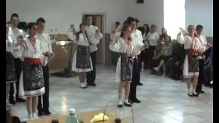 preview picture of video 'Grupul meglanoromân Altona din Cerna, Dobrogea - 2012'