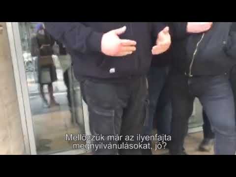 Fekete ruhás biztonsági őrök jelentek meg az SZFE-nél