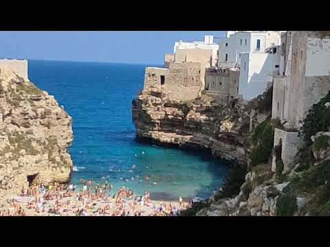 Polignano a Mare ( Lama Monachile) semplicemente stupenda!