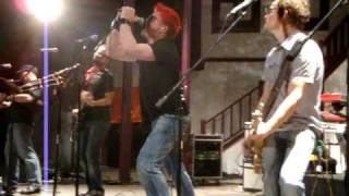 Enter the Haggis - "Litter and the Leaves"