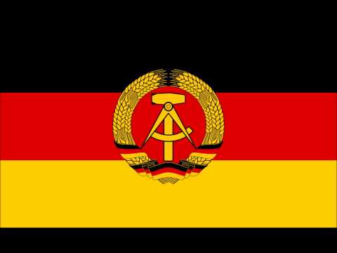 Straßenmarsch der Nationalen Volksarmee