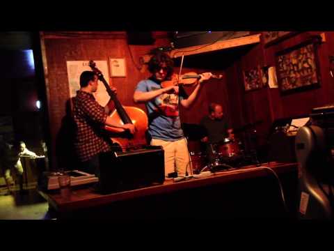 Billy Contreras Jazz Violin live