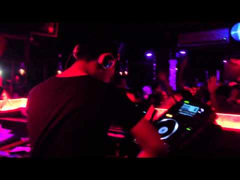 KhoMha - Sullivan Room 3/29 #10