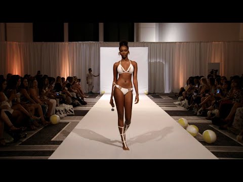 VF Swim: Beauty & the Beach | Sports Illustrated, Salty Mermaid, Keva J, Minimale Animale