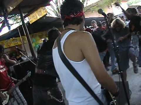 Declínio Social - desempregado @ Unidos Pelo HardCore II - 18/07/2006 - Divinópolis MG