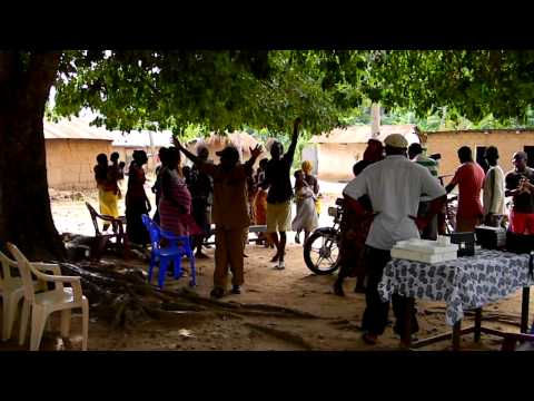 Evangelist Charles-Sosirea în Dovikope-Gift to Dovikope