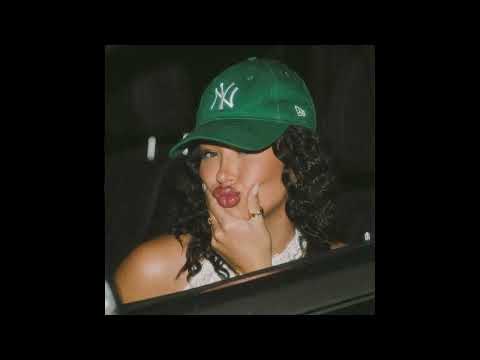 (FREE) R&B Type Beat - "FLASHBACKS" | RnB Type Beat | Smooth Freestyle RnB Instrumental 2025