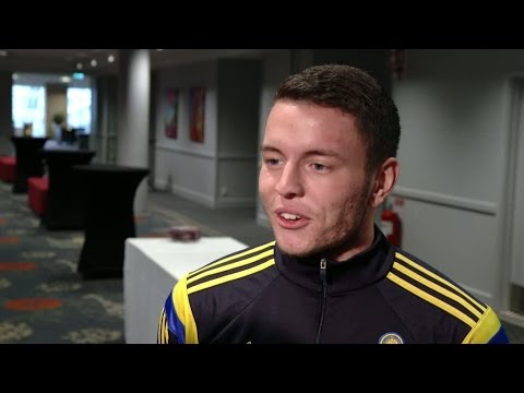 Mrabti lurade föräldrarna om Årets genombrott: "Blev småtokiga" - TV4 Sport