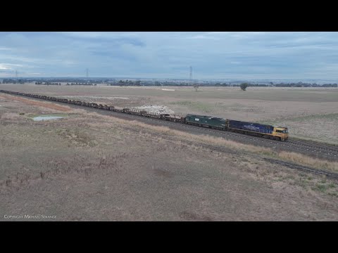 3XM4 Pacific National Steel Train With Bonus Shipping Containers (11/5/2022) - PoathTV Railways