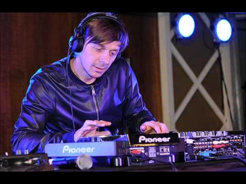 Avicii vs Martin Solveig vs Axwell - Hello -  I Found Levels