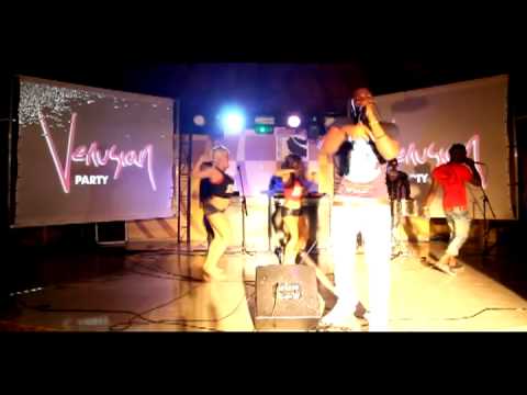 Ire Oma Ft. Los Corsarios - "Guagua a 1$" [EN VIVO].flv