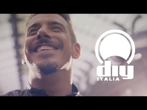 Video thumbnail for I dischi non si suonano