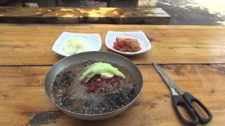 preview picture of video 'Южная Корея, город Донгхе. Холодная корейская лапша'