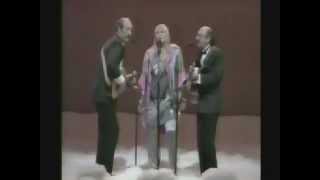 Peter, Paul &amp; Mary - Puff the Magic Dragon &amp; Blowin&#39; in the Wind