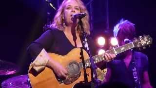 Clip of Why Shouldn&#39;t We - Mary Chapin Carpenter 5-6-14 All 4 The Hall