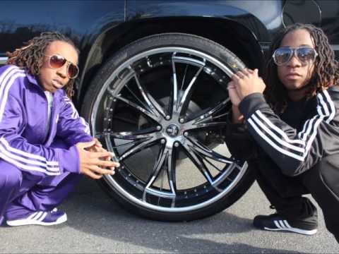 Double Trouble Twins - Twerk [OFFICIAL SONG] [Prod by Noble Beats x NewGroundBeatz]