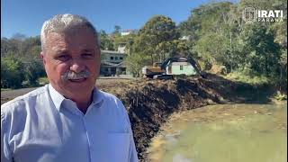 Prefeitura de Irati trabalha na dragagem no Rio das Antas