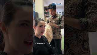 Cuma Kerupuk dan Sayur, Menu Makan Arumi Bachsin dan Emil Dardak di Rumah Disorot, Dipuji Sederhana