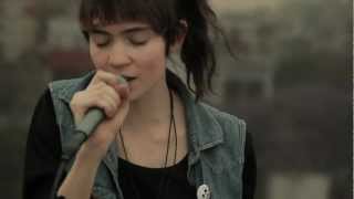 Grimes - Crystal Ball (Live from a Mexico City's rooftop)