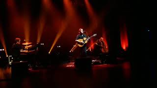 Tom McRae, &quot;The boy with the bubblegun&quot;