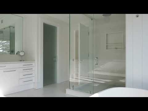 8 Pondview Lane, East Hampton, NY 11937