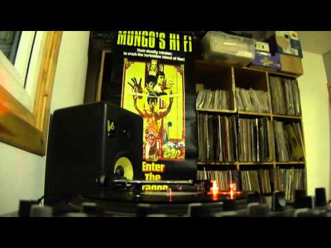 Mungo's Hi Fi ft. Solo Banton & Ruben Da Silva - Kung Fu Know How [SCRUB006 OFFICIAL]