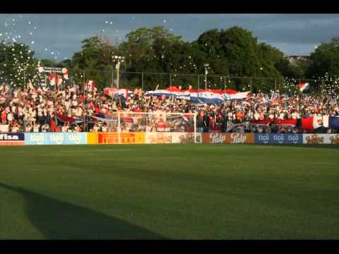 "La GLoriosa Garra Alba Campeones 2011" Barra: Garra Alba &bull; Club: Club Nacional Paraguay