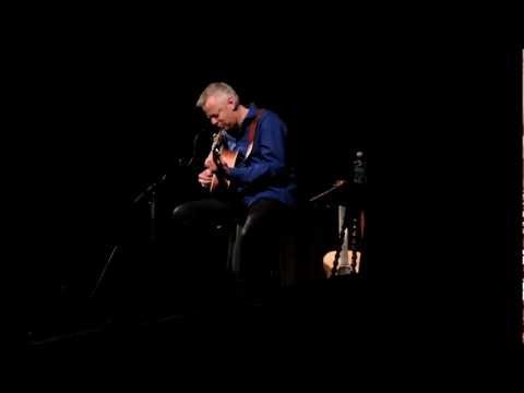 Tommy Emmanuel - Smoky Mountain Lullaby Live in Phoenixville, Pa.