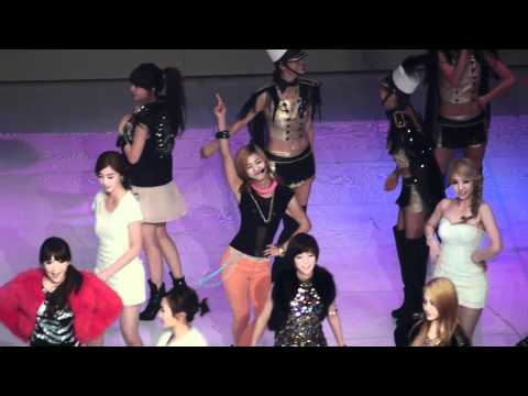 【FANCAM】101230 KBS Gayo Daejun LUNA is Very Cute♪