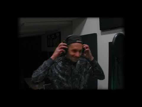 MXNDXZ ft R.TRAMAS -ALONE-