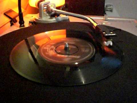 EZZ RECO - LITTLE GIRL  ( SKA )