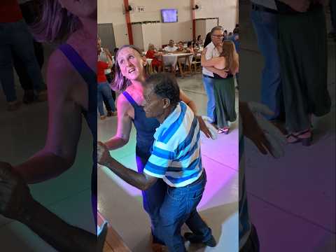 no Pesseti centro de eventos em Chopinzinho no Paraná.Brasil. #shotrs #danca #melhoresdancinhas #