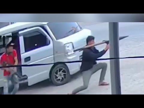 Footage shows man firing RPG in attempt to kill mayor in Philippines