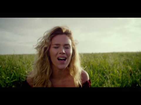 Joss Stone - Stuck On You (Director's Cut) + lyrics
