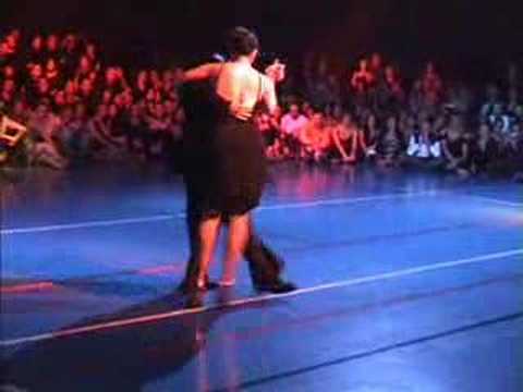 Corina de la Rosa  and  Julio Balmaceda  are  dancing  to  the  milonga  "  Que Tiempo Aquel  "