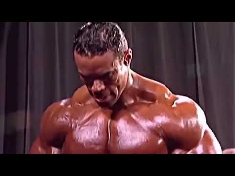 Mr. Olympia 2002 Backstage
