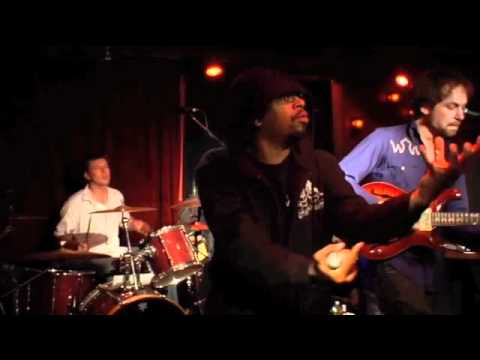 Otis Grove featuring Mr. Lif - Settle The Score - Phantom - "The Runk" CD Release Party