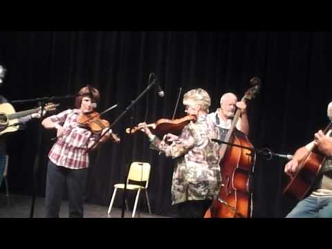 Nicki Carlisle and Kathy Kampschmidt - 2012 Weaverville Fiddle Contest - Twin Fiddle