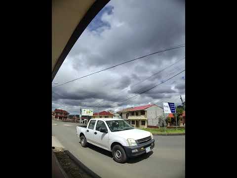 RELIQUIA DE CASAS ANTIGUAS DE ADOBE BARRO EN EL CANTÓN DELEG PROVINCIA DEL CAÑAR ECUADOR 🛖