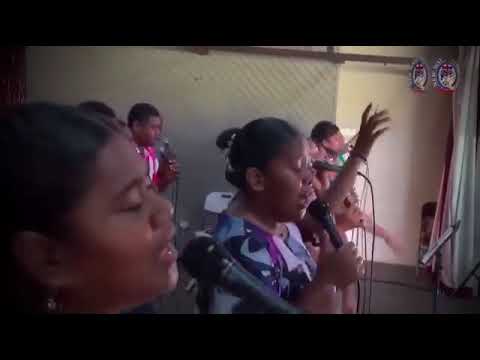 Waisea Rogoyawa Tikomailepanoni - OH AU CUVA ENA NOMUNI SERAU (Live)