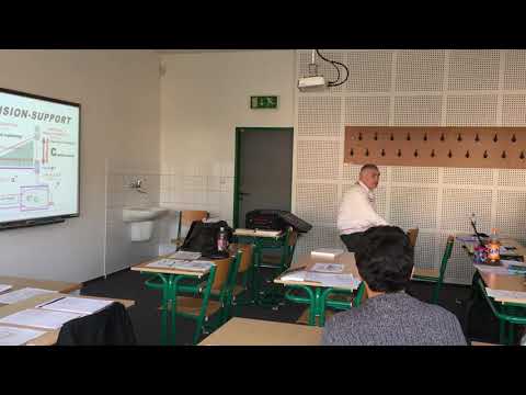 Prof. Rainer Born teaching Knowledge Management at Masaryk University (13. Nov. 2015)
