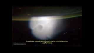 OVNIS-2013/2014 Objets positionnés derrière la lune.!