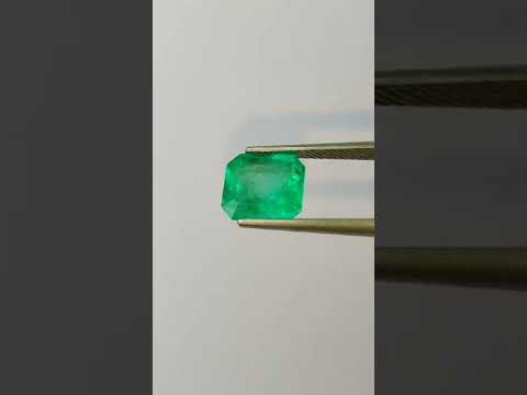 Natural Emerald 2.52 Carat