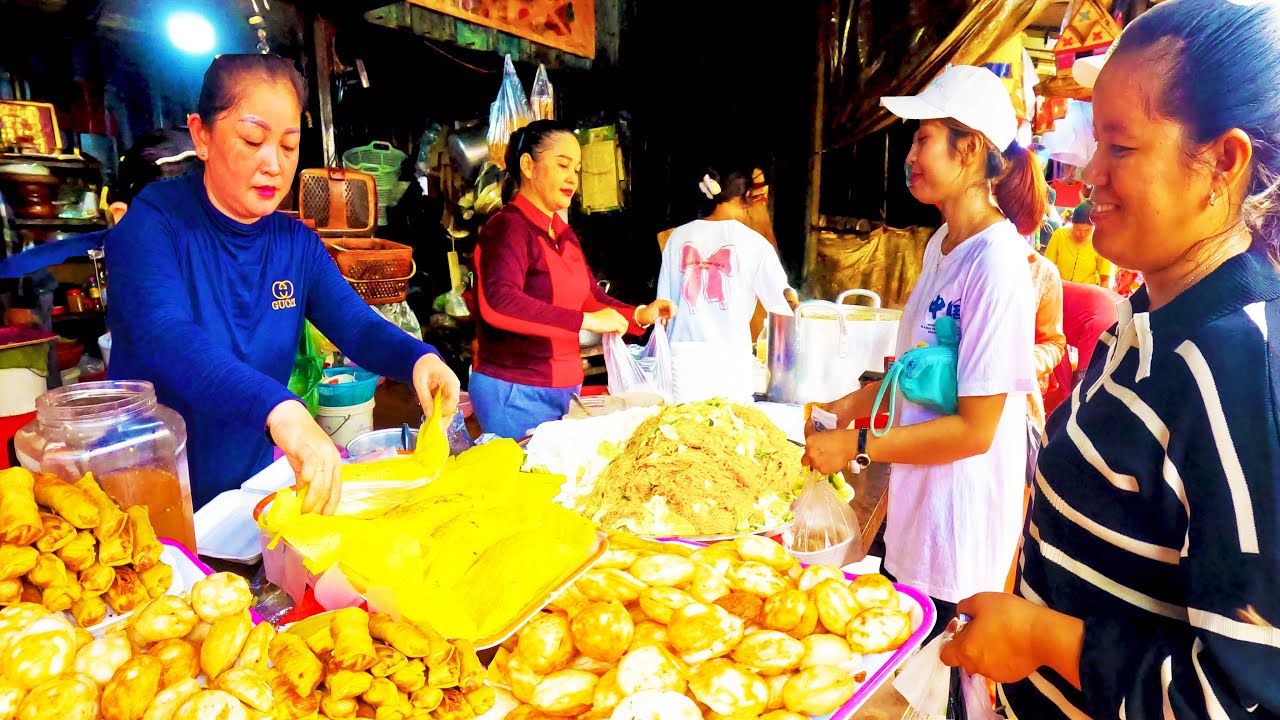 Popular Food Market! So Yummy! Yellow Pancake, Noodles, Spring Roll, Porridge,Vegetable, Meat