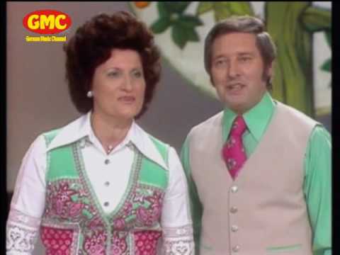 Die Westfälischen Nachtigallen, Hellberg Duo & Fred Bertelmann - Wanderlieder-Medley