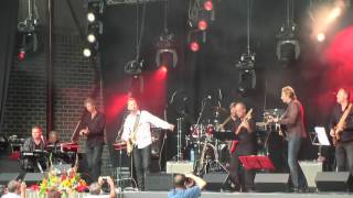 Steve Wariner & Desperado met Baby I'm yours